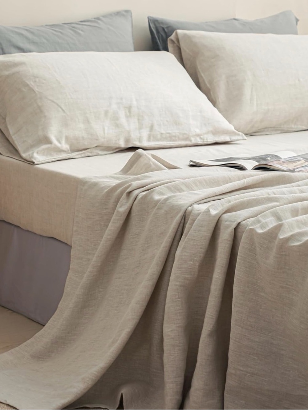 Linen Fitted Sheet in Stone - Soft Neutral Bedding - Picture 5 of 5
